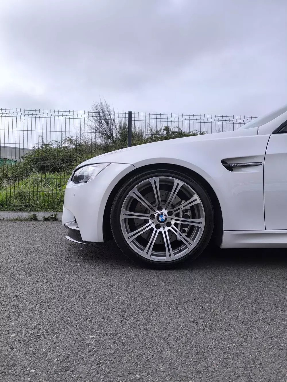 BMW-M3-E92-MINERAL-WEISS 1